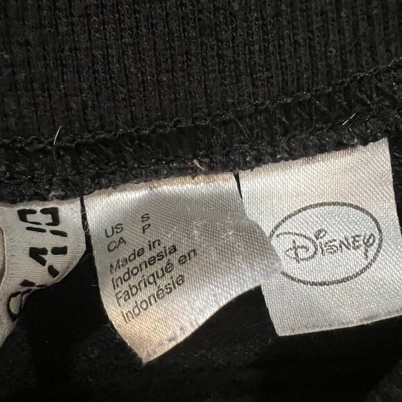 H&M x Disney Sweatshirt - Picture 3 of 3